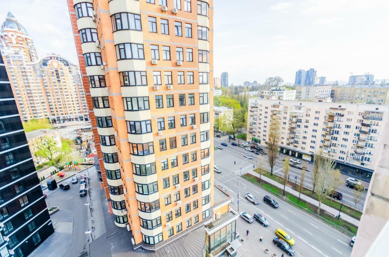 Kozzy Apartment In Kiev City Center Lu7 Εξωτερικό φωτογραφία