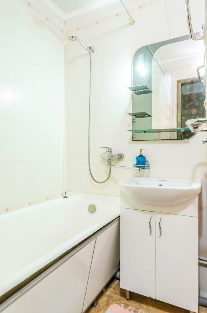 Kozzy Apartment In Kiev City Center Lu7 Εξωτερικό φωτογραφία